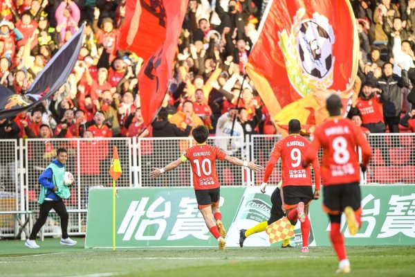 兴旺国际投资 辽宁铁人提前两轮问鼎中甲，沈阳时隔八年再度拥有中超球队